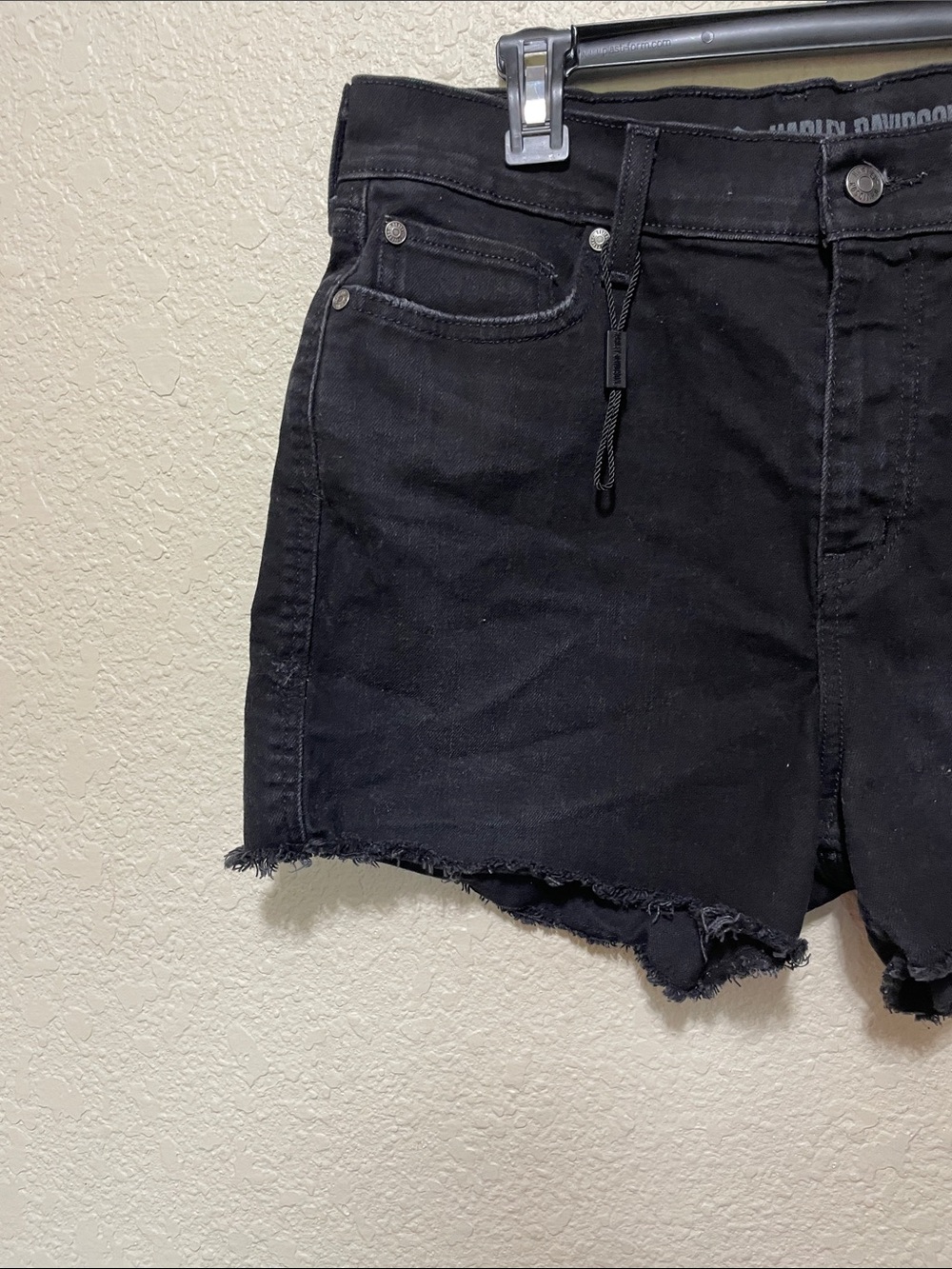 Harley-Davidson Women's Black Hi Rise Shorts. NWOT. Size 31. - Picture 4 of 10
